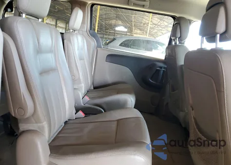 2014 Chrysler Town & Country Touring from USA, damaged, VIN 2C4RC1BG2ER149067